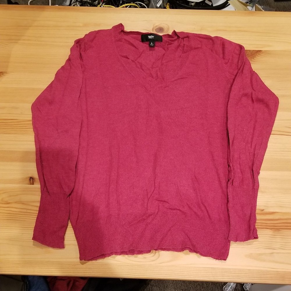 Mossimo Red/Pink V Neck Long Sleeve Sweater